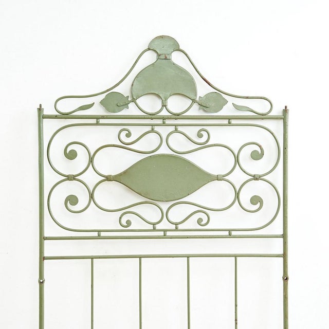 Antique wrought iron bed height: 161 width: 95 depth: 198 additional information style: vintage production period: 20th...