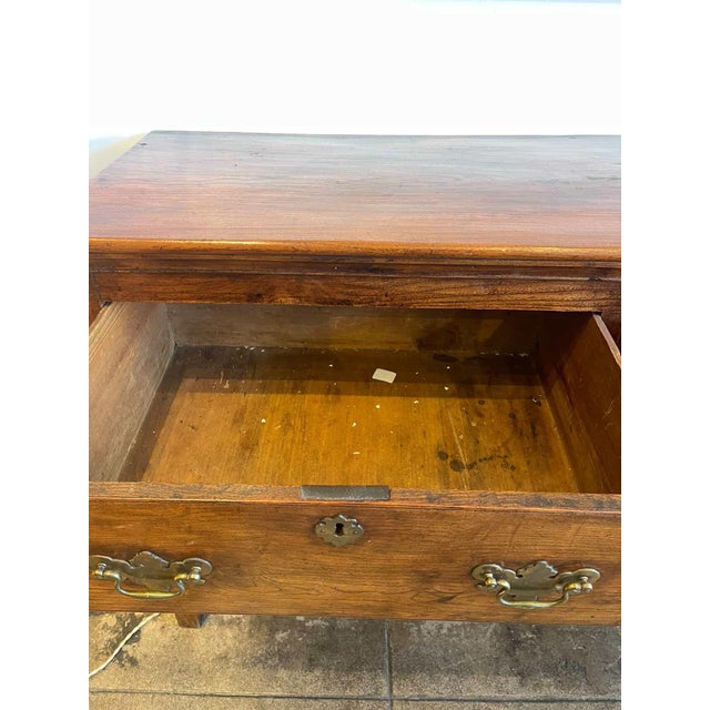 Brown 19th Century Georgian 3 Drawer Walnut Side Board For Sale - Image 8 of 11