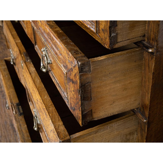 English King George III 1800s Oak Five Drawer Commode with Raised Panels For Sale - Image 12 of 12
