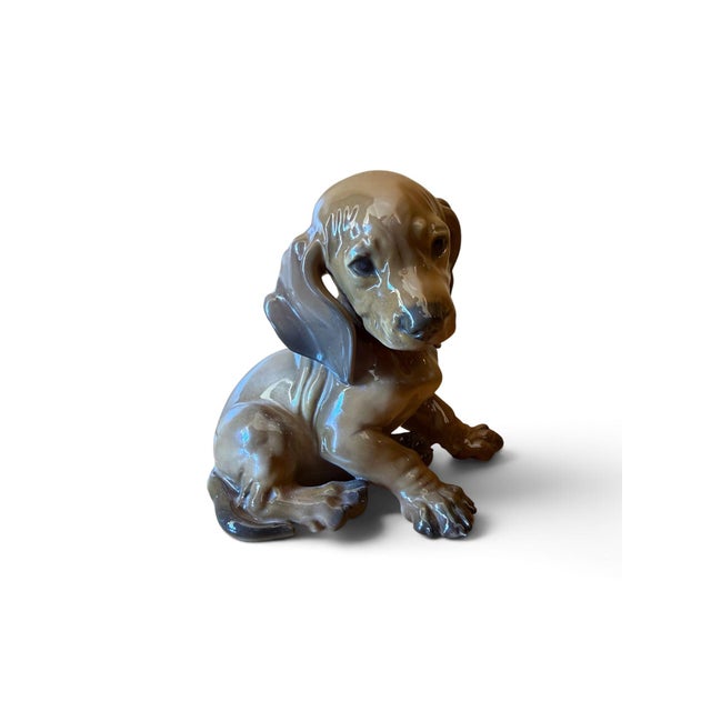 Rosenthal Porcelain Dachshund Figurine by Theodor Kärner for Rosenthal, 1920s For Sale - Image 4 of 6