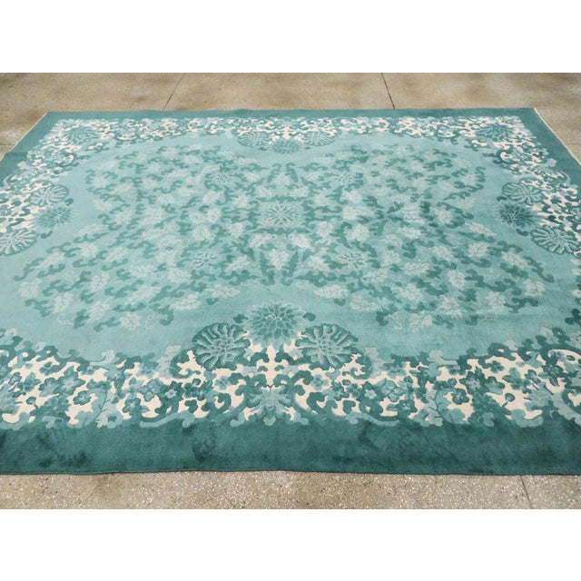 Galerie Shabab Collection Mid-20th Century Handmade Chinese Art Deco Room Size Carpet in Green For Sale In New York - Image 6 of 10