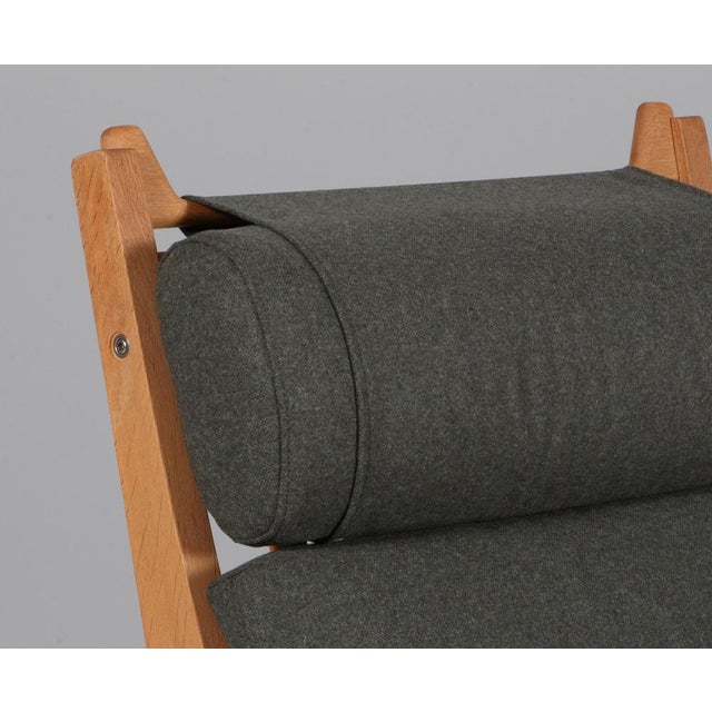 1960s Set of Lounge Chair Model Ge-375 attributed to Hans J. Wegner for Getama, 1960s For Sale - Image 5 of 9