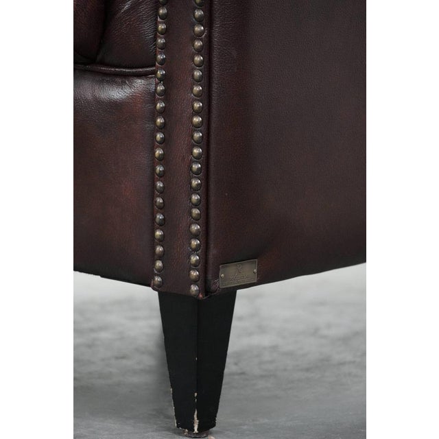 English-Style Chesterfield Club Chair in Cowhide Leather For Sale - Image 14 of 15