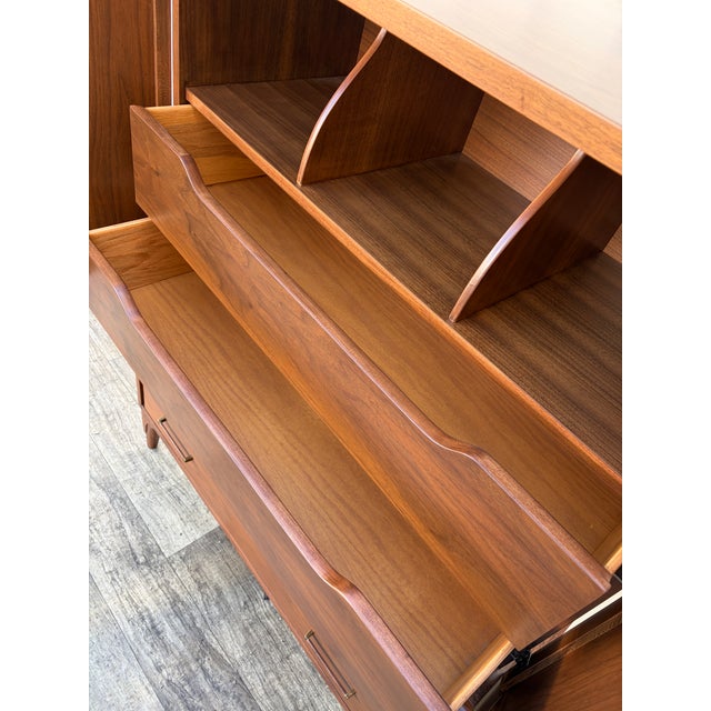 Brown Fully Refinished Mid Century Modern Sculpted Highboy Dresser. Circa 1960s. For Sale - Image 8 of 18