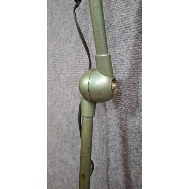 Industrial Industrial Lamp in Green Lacquered Metal from Jieldé, Lyon, 1950s For Sale - Image 3 of 8