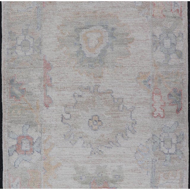 Afghanistan Oushak Rug With Soft Gray Field and Faded Floral Motifs 2'1" X 4'7" For Sale In Atlanta - Image 6 of 10