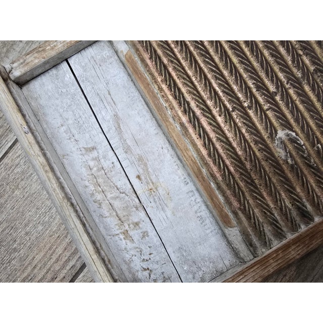 Antique Howard Woodenware Washboard With Dovetail Joinery For Sale In Dallas - Image 6 of 12