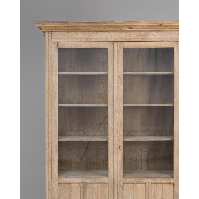 French Provincial 1900s French Provincial Oak Vitrine For Sale - Image 3 of 18