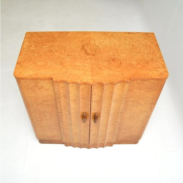 Art Deco Burr Walnut Cabinet from Harry and Lou Epstein, 1930s For Sale - Image 9 of 15