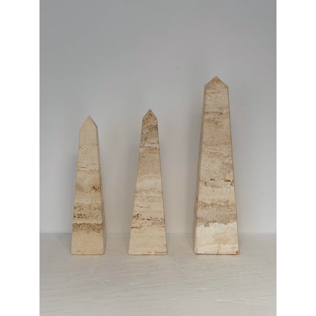 Mid-Century Modern 1970s F.lli Fratelli Mannelli Italian Rapolano Travertine Obelisks - A Set of 3 For Sale - Image 3 of 12