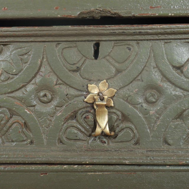 18th Century English Dresser Base For Sale - Image 5 of 9