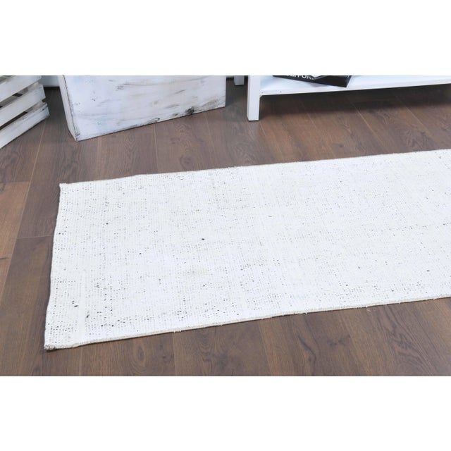 1970s Vintage Turkish Hand-Knotted Wool Cotton White Kilim Runner Rug For Sale - Image 5 of 10