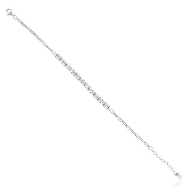 Contemporary Carat&Her Moderne Adjustable White Cz Multi Stone Link Chain Bracelet - Gift for Her For Sale - Image 3 of 12