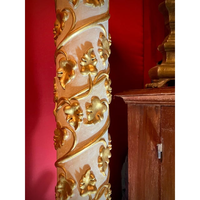 Metal 19th Century Italian White Lacquered and Gold Leaf Pedestal For Sale - Image 7 of 12