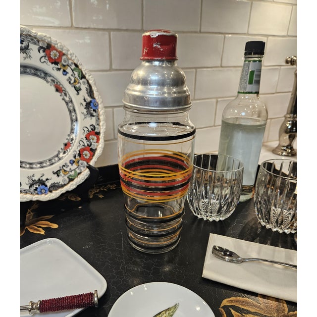 Art Deco Vintage Cocktail Shaker 1930s Anchor Hocking Banded For Sale - Image 3 of 12