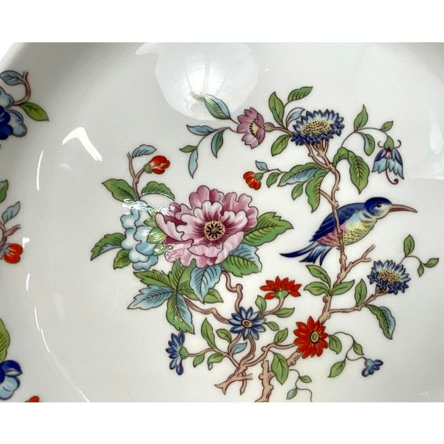 1960s Large Collection of John Aynsley ‘Pembroke’ Pattern Fine English Bone China - Set of 39 For Sale - Image 9 of 13