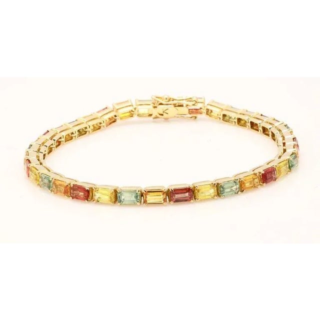 Art Deco Multi Colored 12.25 Ct Sapphire Handcrafted Tennis Bracelet in 18k Yellow Gold For Sale - Image 3 of 4