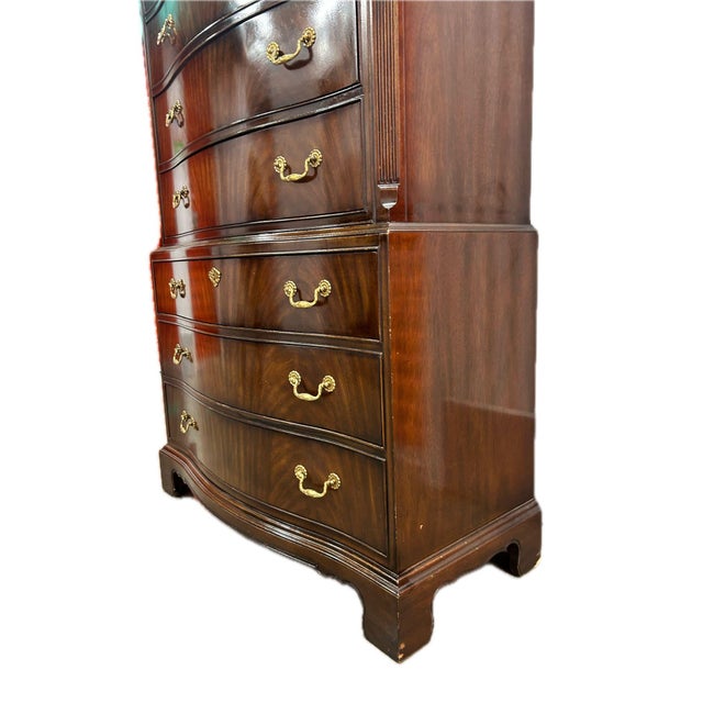 Late 18th Century Drexel Heritage Unusual Vintage 18th Century Burled Mahogany Traditional Chest For Sale - Image 5 of 9