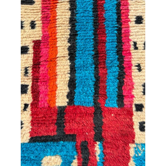 NONE CUSTOM FEES (due to Vintage Item) Step into a world of time-honored artistry and craftsmanship with our exquisite...