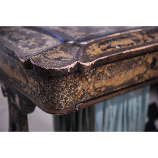 Regency Chinese Qing Chinoiserie Hand-Painted Lacquered Sewing Table For Sale - Image 6 of 14