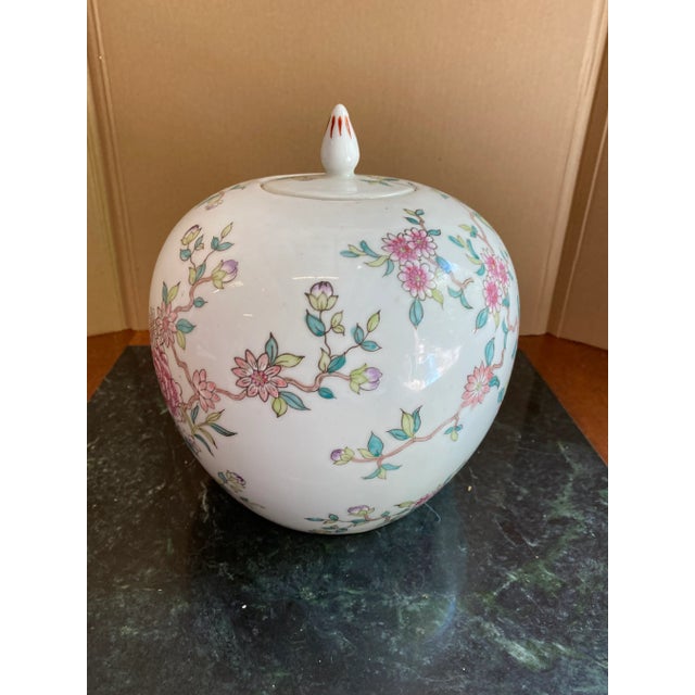1970s Chinoiserie Floral Round Vase For Sale - Image 4 of 5