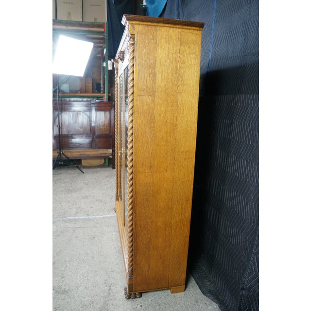 Antique American Renaissance Revival Quartersawn Oak Bookcase Display Cabinet For Sale - Image 13 of 18