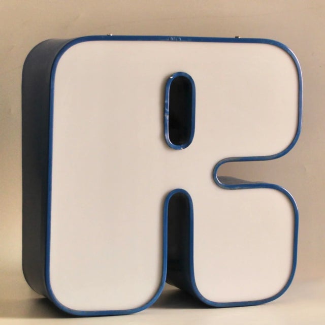 Mid-Century Illuminated Letter R, 1970s For Sale - Image 10 of 10