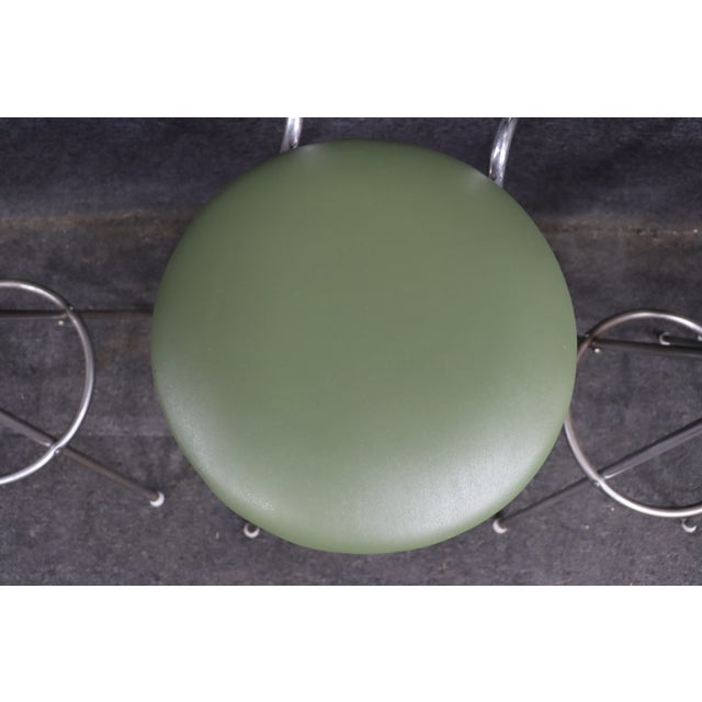 Wood Set of 4 Mid-Century Modern Walnut & Chrome Swivel Bar Stools For Sale - Image 7 of 9