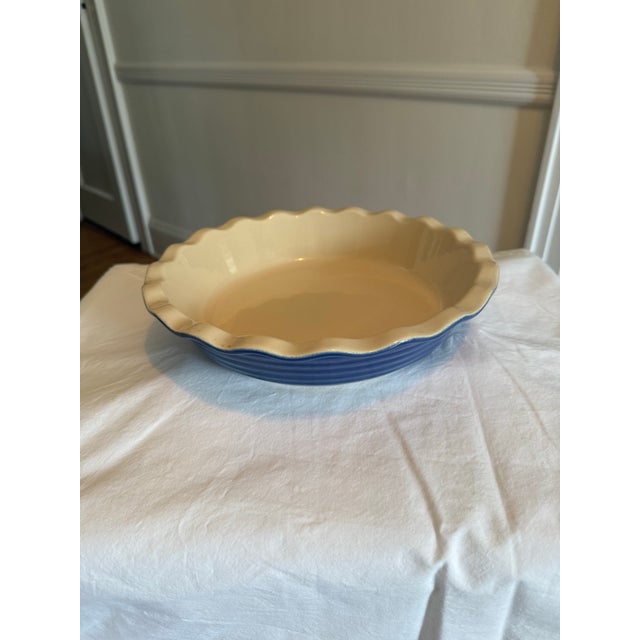 The beauty and performance of Emile Henry's iconic pie dish elevates pie baking from ordinary to extraordinary as it...