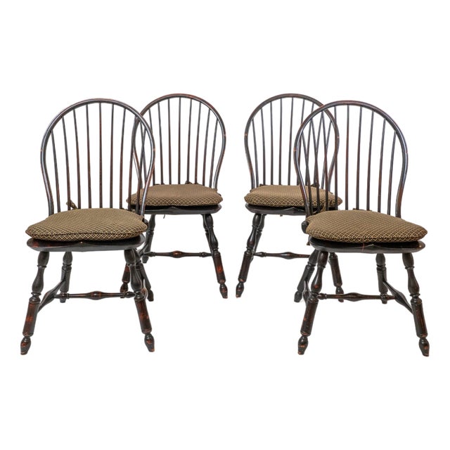 1990s Set of Four d.r. Dimes Windsor Bowback Side Chairs in Black Crackle With Custom Cushions For Sale