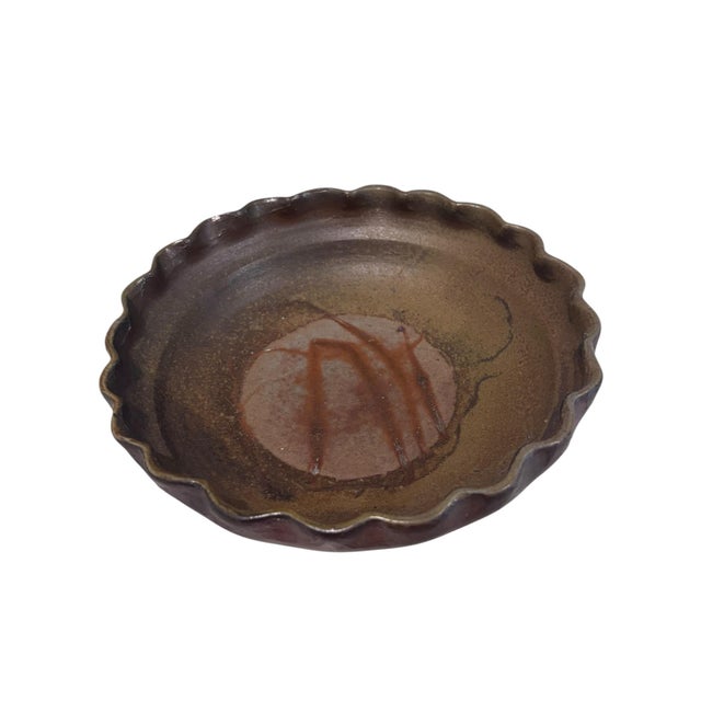 Vintage Hand-Thrown Stoneware Art Bowl – Scalloped Edge Zen Enso Swirl Signed For Sale In San Diego - Image 6 of 6