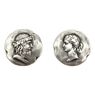 Late 19th Century Pair of Victorian George Shiebler Sterling Silver Homeric Cufflinks For Sale
