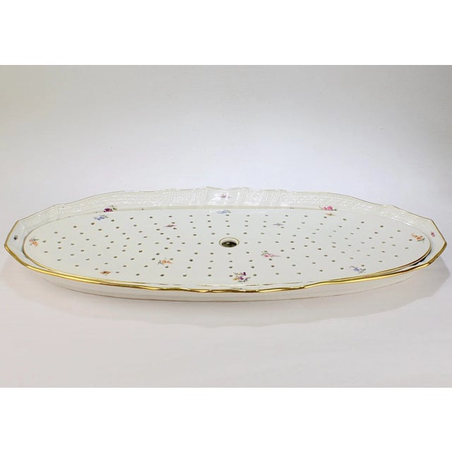 Meissen Porcelain Antique Meissen Porcelain Neu Brandenstein Fish Platter & Strainer Insert - A Pair For Sale - Image 4 of 13