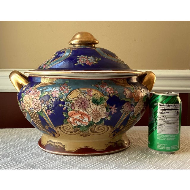 This listing is for a Vintage Chinese Porcelain Decorative Tureen, Hand Painted, Royal Blue & Gold Porcelain with Floral-...