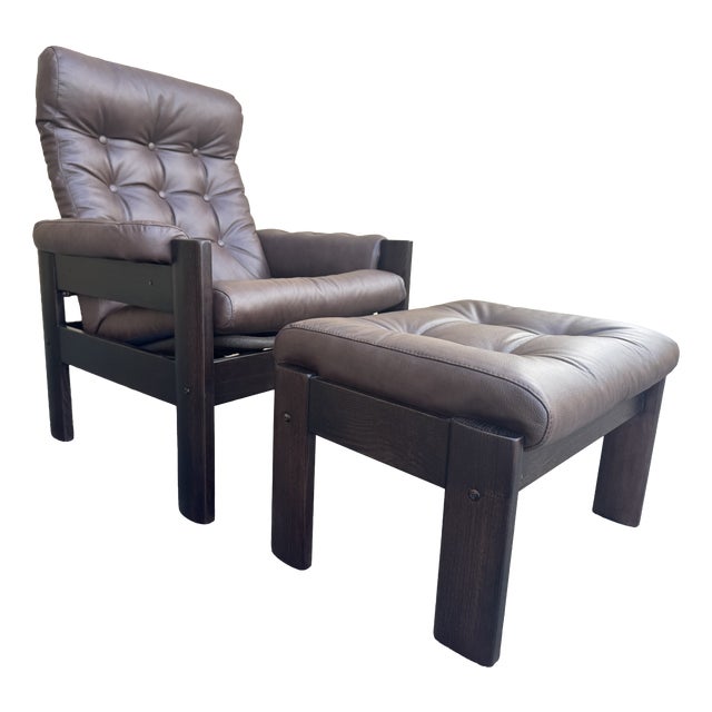Set of Vintage Amigo Lounge Chair and Ottoman in Leather from Ekornes, 1970s For Sale