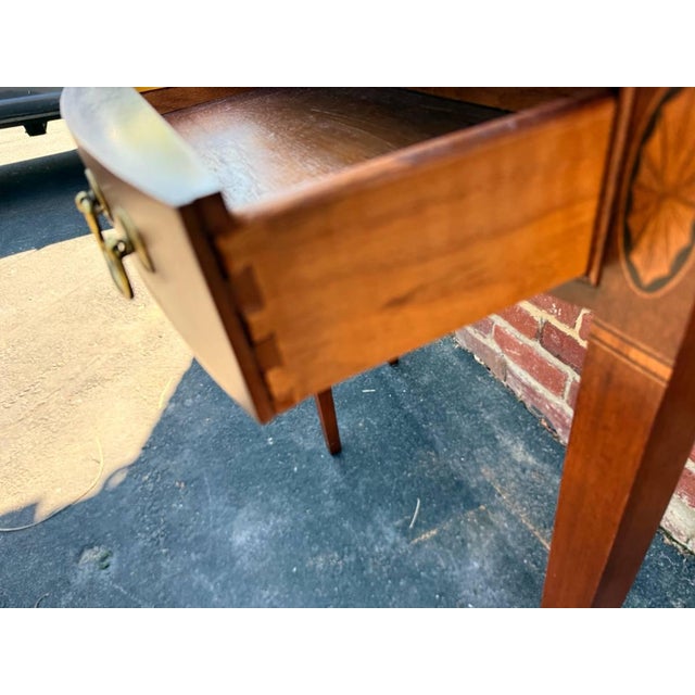 Late 20th Century Hammary Federal Style Solid Mahogany Inlaid Console Table For Sale - Image 10 of 16