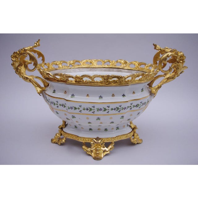 Louis XV Style French Porcelain Soup Tureen, 1900s For Sale - Image 3 of 7