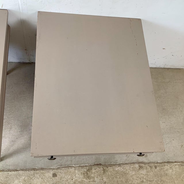 Wood Mid 20th Century Pair of Painted American of Martinsville Nightstands With Tapered Legs For Sale - Image 7 of 12