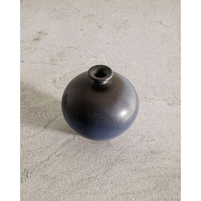 Vintage Dark Blue Vase by Berndt Friberg, 1970s For Sale - Image 3 of 6
