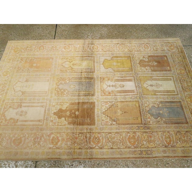 Galerie Shabab Collection Mid-20th Century Turkish Sivas Rug For Sale - Image 9 of 10