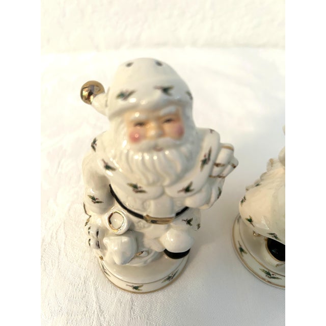 English Vintage Black & White Holiday Santa Salt & Pepper Shakers, a Pair For Sale - Image 3 of 5