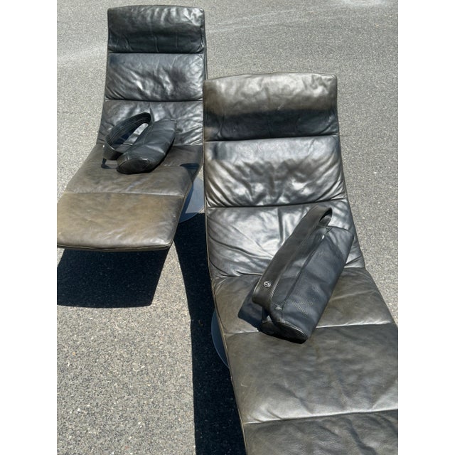 1990s 1990s Modern Natuzzi Leather Swivel Chaise Pair For Sale - Image 5 of 12