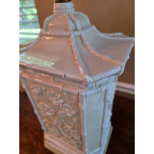 Vintage Regency Glazed Ceramic Pagoda Lamp For Sale - Image 10 of 13
