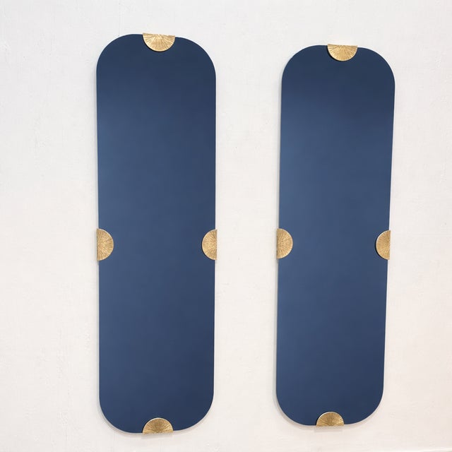 This elegant pair of wall mirrors reflects Angelo Brotto’s distinctive approach to Italian modern design, combining...