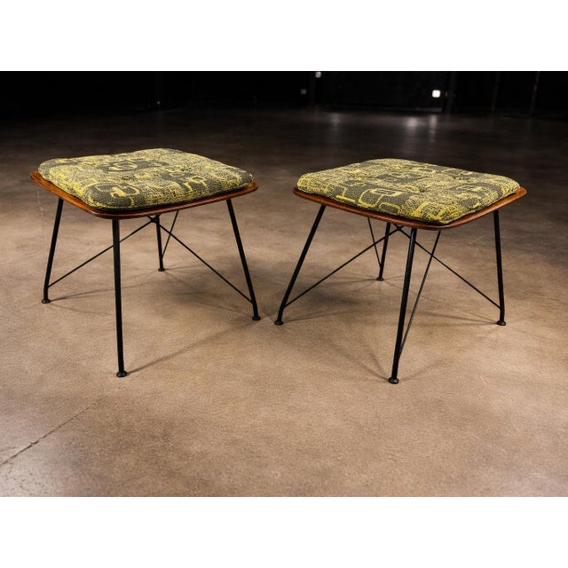 Pair of Brazilian Modern Stools Attributed to Carlo Hauner For Sale In New York - Image 6 of 12