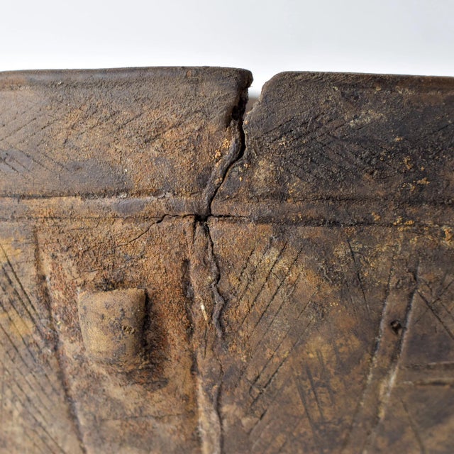 Early 20th Century Nupe Wood Bowl Nigeria For Sale - Image 4 of 13