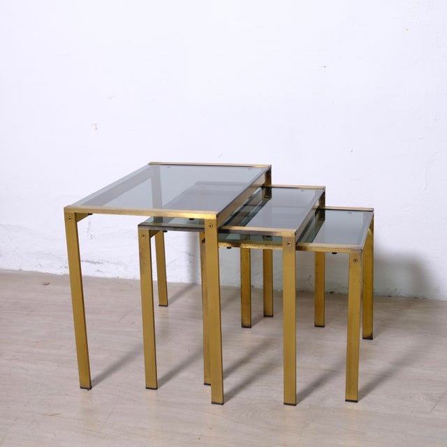 Modern Nesting Coffee Tables in Glass and Brass, Italy, 1970s, Set of 3 For Sale - Image 3 of 18