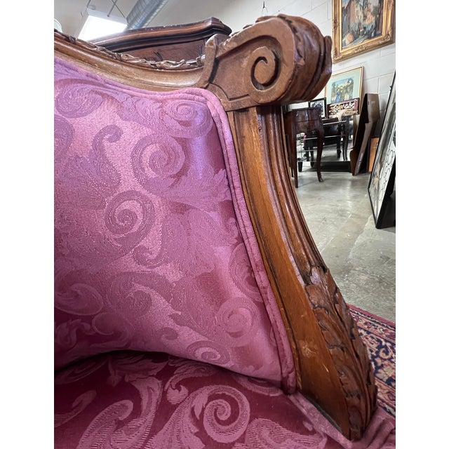 1900-1909 Turn of the Century French Walnut Settee Mauve Rose For Sale In Los Angeles - Image 6 of 7