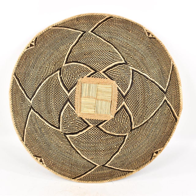 African Early 20th Century Tonga Binga Basket 23 Inch For Sale - Image 3 of 7