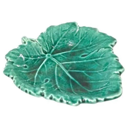 English Antique Wedgwood Majolica Leaf Dish For Sale - Image 3 of 4